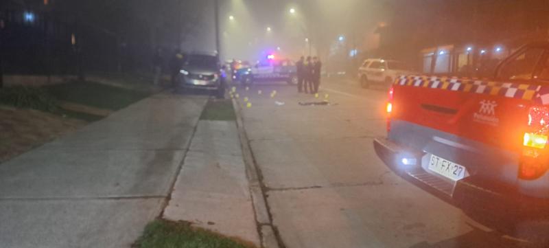 Funcionario de la PDI repele violento asalto armado: cinco delincuentes huyeron