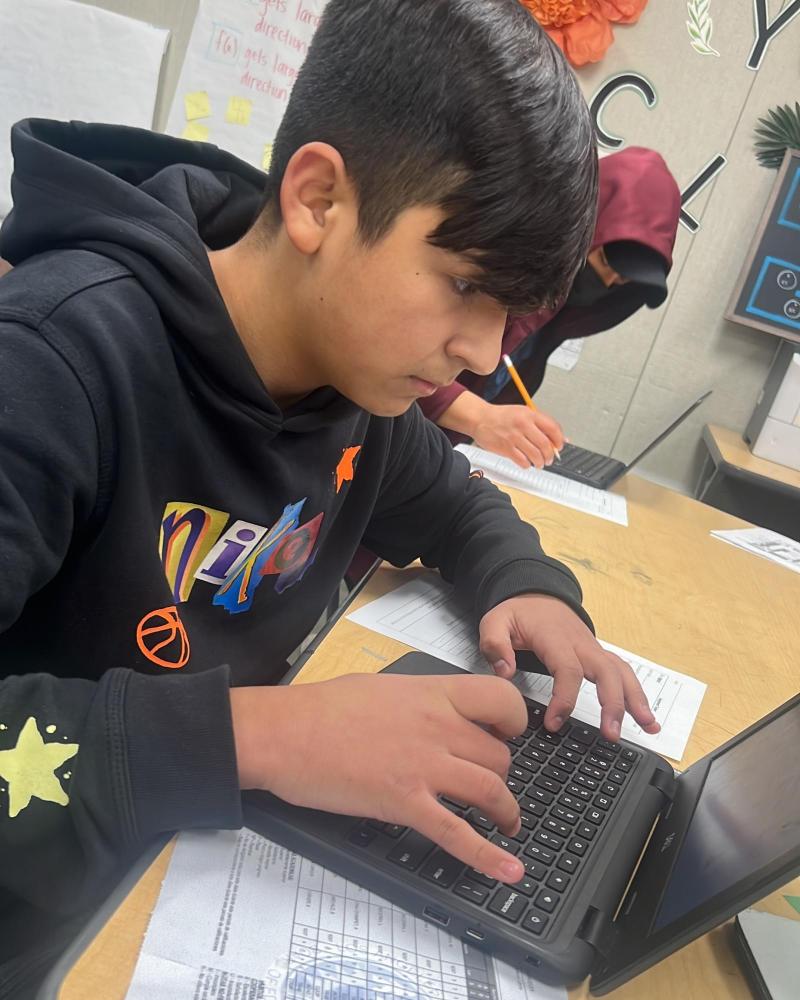 "Le dijeron que gracias a él podían beber este fin de semana": Difunden lo que habrían dicho policías que detuvieron a chileno de 18 años en EE.UU - Gofundme