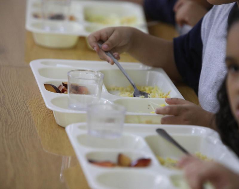 ¿Qué comen tus hijos en el colegio? Nueva aplicación de Junaeb te lo muestra al instante - Referencial Agencia Uno