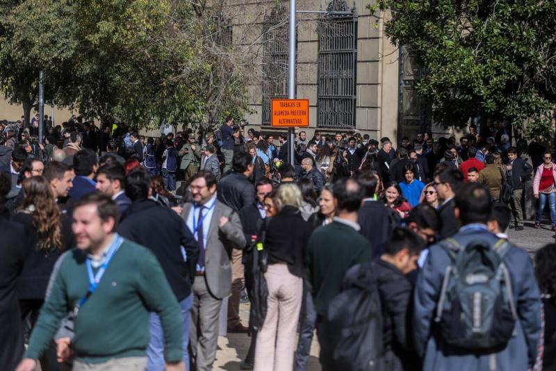 Agencia UNO - 9 de cada 10 chilenos creen que independizarse hoy es más difícil que hace diez años