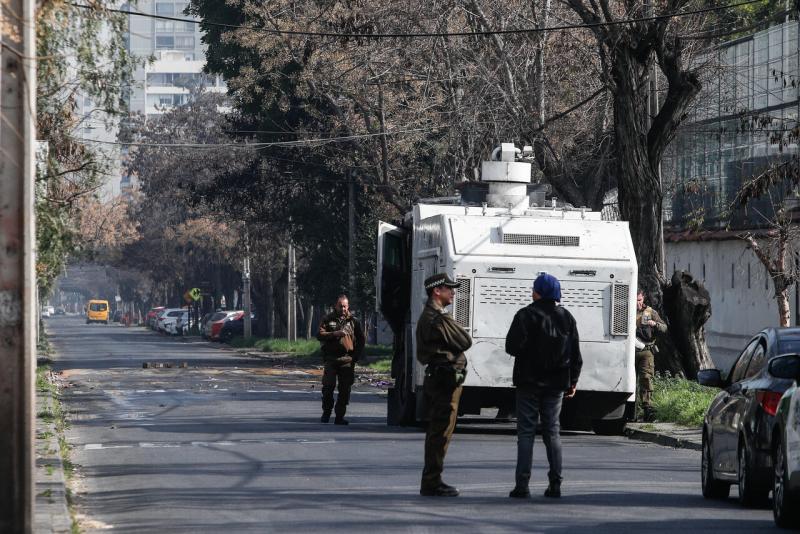 Agencia UNO - No quiere dejar el colegio: Entregan detalles del estado del profesor del INBA rociado con bencina