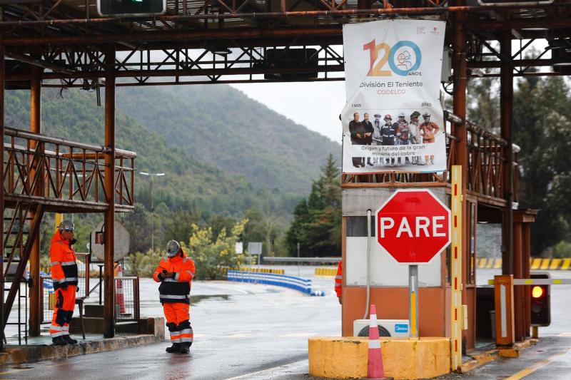 T13 - “Estamos hablando de un solo cuerpo”: Delegado presidencial entrega detalles tras hallazgo en mina El Teniente | Agencia UNO