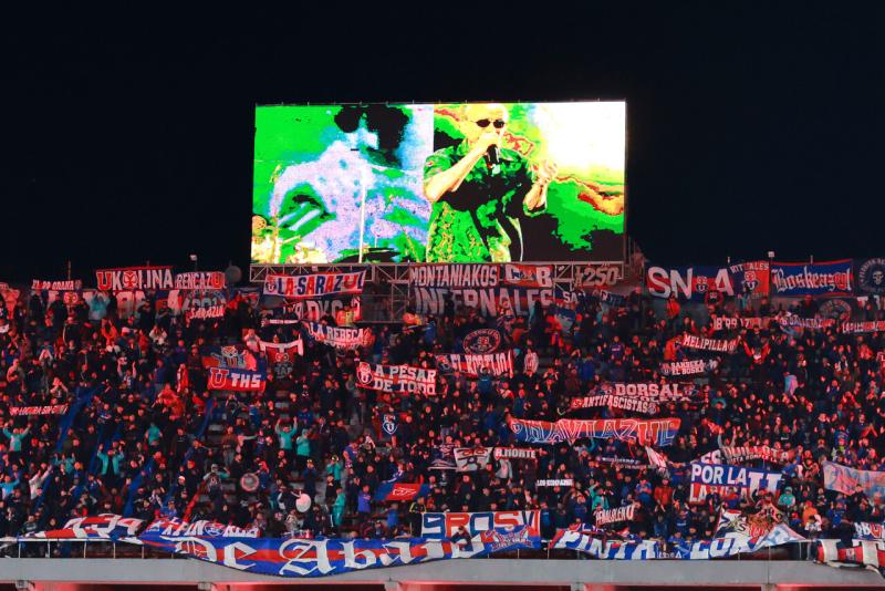 Agencia UNO - Partido cancelado: Duelo entre Universidad de Chile e Independiente no se reanudaría y Conmebol decidiría | T13