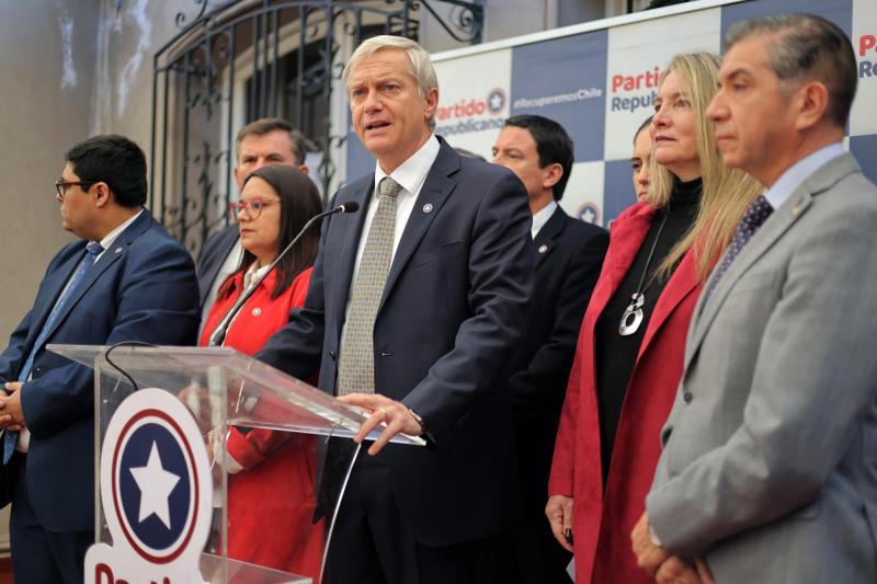 Aton- Programa de Kast se basa en medidas para seguridad, economía y temas sociales