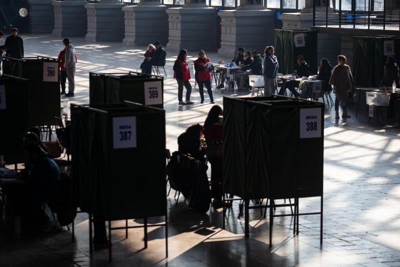 Aton- La elección de diputados se divide por distrito