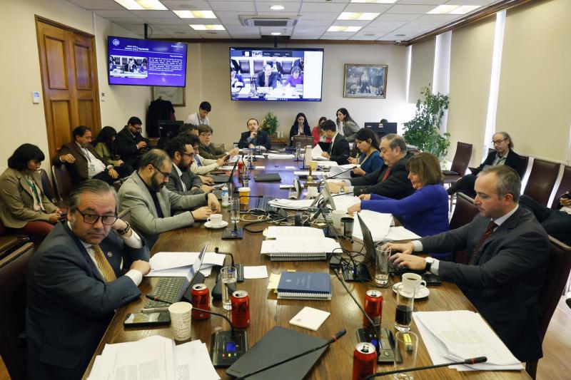 Aton- Comisión de Hacienda de la Cámara despachó proyecto del FES