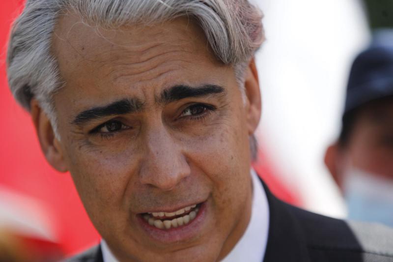 Marco Enríquez-Ominami inscribe su candidatura presidencial - Aton