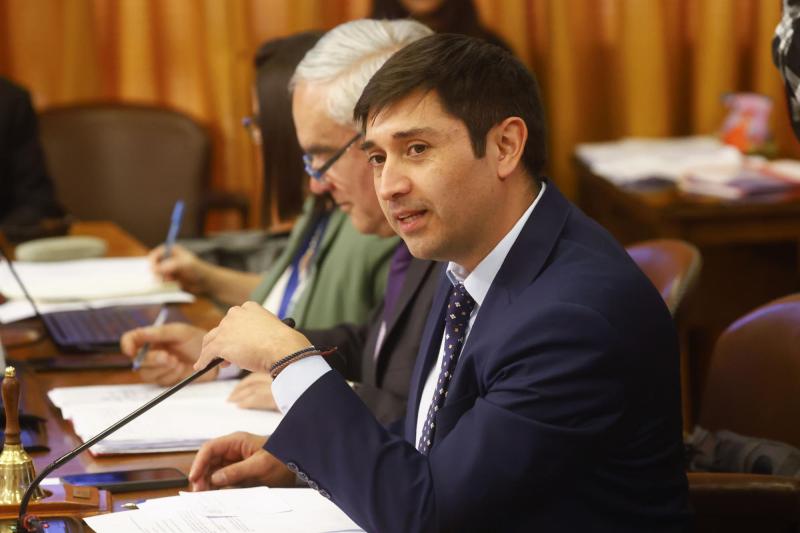 Aton- Diputado Miguel Ángel Calisto recibió respaldo de Demócratas para su candidatura al Senado