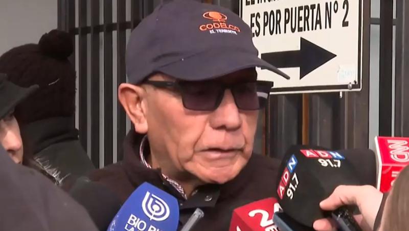 T13 - Padre de minero atrapado en El Teniente acusa negligencia: "Mi hijo no tenía por qué estar manipulando esa maquinaria"