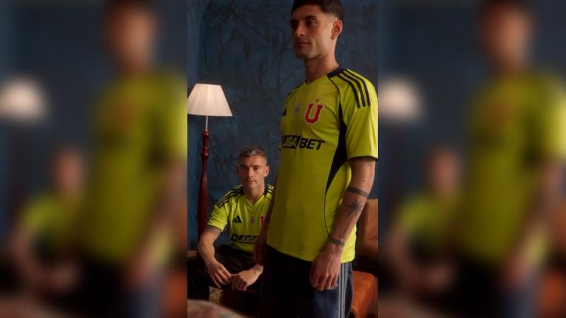 Instagram/udechileoficial - Universidad de Chile presenta oficialmente su nueva camiseta