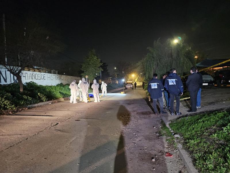 Recibió siete disparos en su cuerpo: Investigan homicidio de hombre en Estación Central