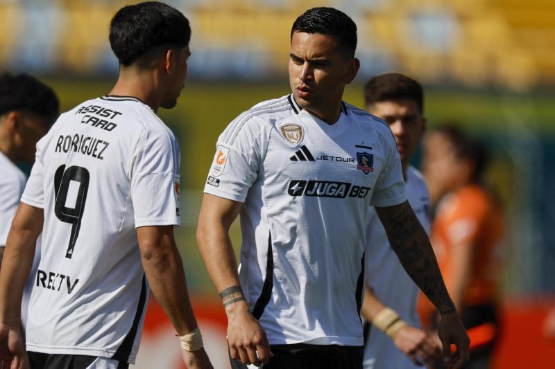 Sebastián Vegas hizo un penal y Arturo Vidal explotó | Photosport