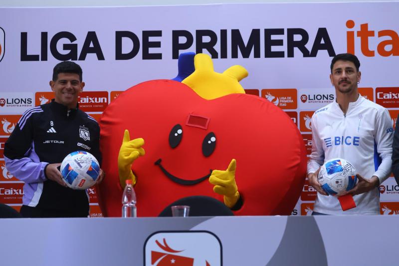 Fernando Zampedri y Esteban Pavez, capitanes de Universidad Católica y Colo Colo previo al Clásico 188 | Photosport