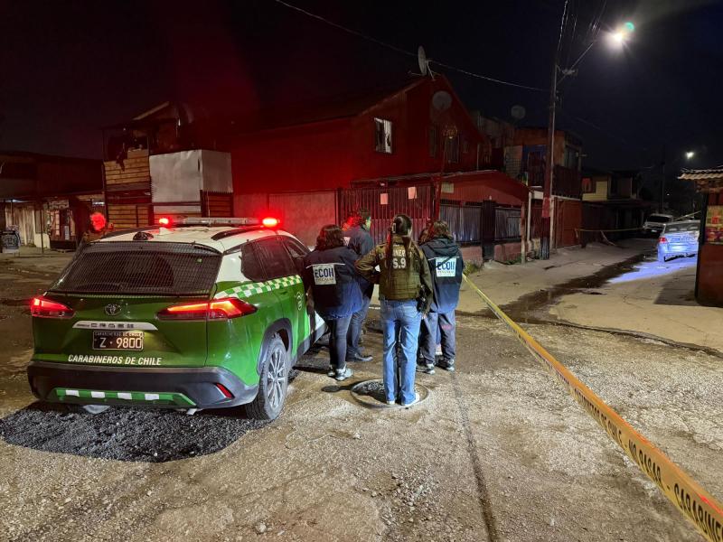 Balacera fuera de almacén en La Pintana deja tres heridos: Una mujer y dos hombres