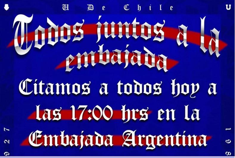 Facebook - Hinchas de la "U" protestan afuera de la embajada argentina tras tragedia en partido contra Independiente