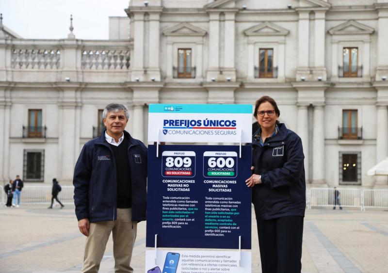 Subtel - Autoridades presentan prefijos