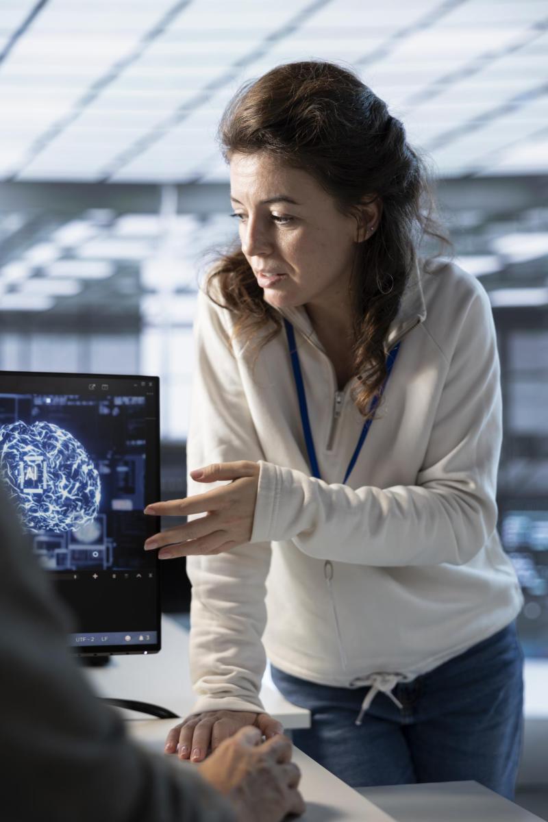 freepik - Neuróloga indica los alimentos que no come porque podrían causar daño cerebral
