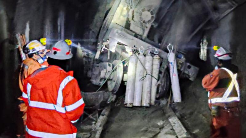 Habla minero sobreviviente de derrumbe en ‘El Teniente’ - Agencia Uno