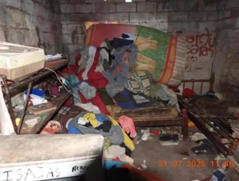 T13 - Así se ve el interior de la vivienda del presunto asesino serial de Jujuy. | Policía Federal Argentina