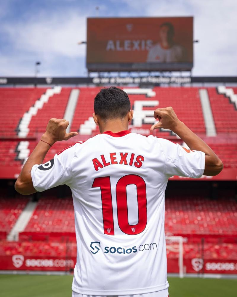 Alexis Sánchez en su presentación en Sevilla - Instagram