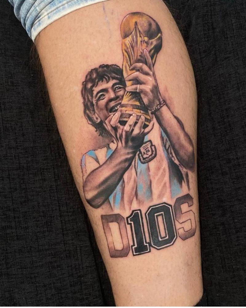 La sorprendente historia de Fernando Solabarrieta y Diego Maradona: "45 whiscolas y 450 salchichas” - RRSS