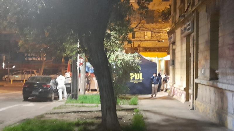 Carabinero de civil frustra asalto en una micro: un delincuente falleció y otros dos huyeron