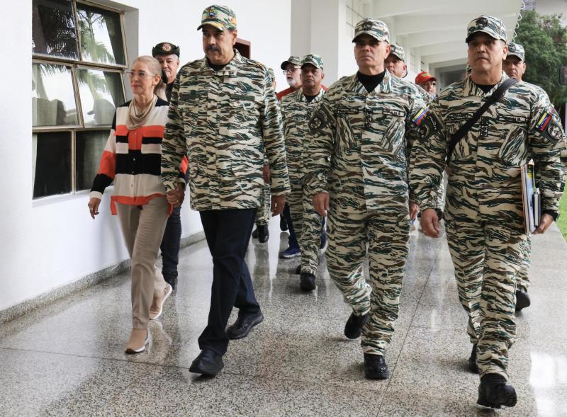 T13 - Venezuela acusa que buque destructor de EEUU retuvo "de manera ilegal y hostil" un barco pesquero venezolano | AFP