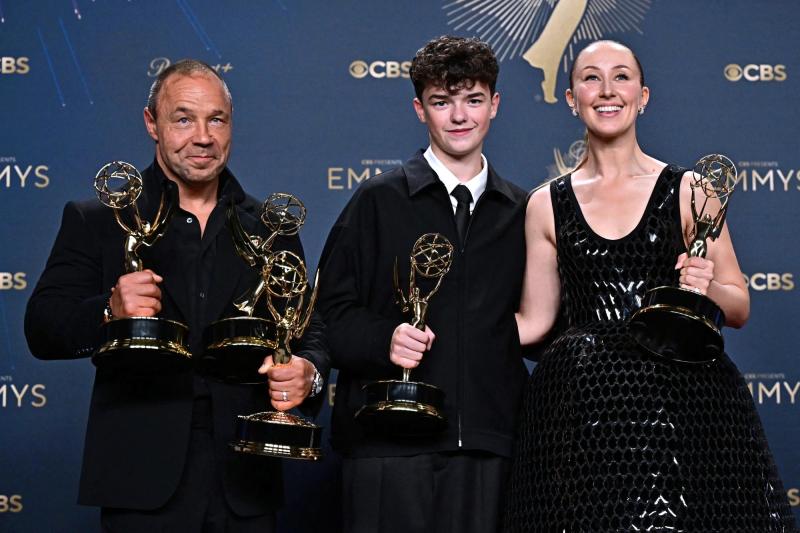 AFP - "Adolescense" fue uno de los grandes ganadores de los Premios Emmy 2025