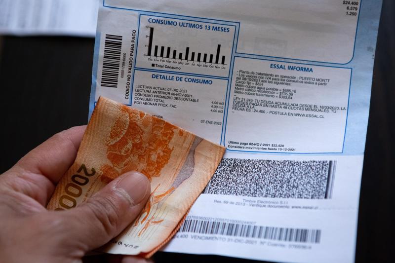 Alza en cuentas del agua por nuevo límite de sobreconsumo - Agencia Uno