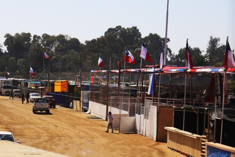 Agencia Uno (referencial) - Aguinaldo de Fiestas Patrias