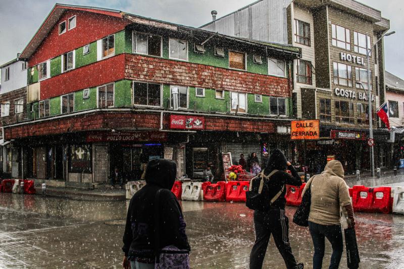 Agencia UNO - La llamativa sanción para hombres que rayaron popular sitio en Puerto Montt