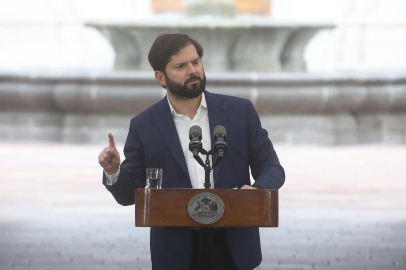 T13 - Fiscalía de Coquimbo pide sobreseimiento definitivo del presidente Gabriel Boric: Querellante acusa que se "garantiza la impunidad" | Agencia UNO