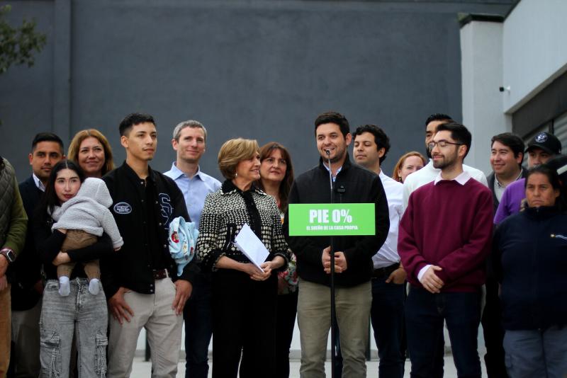 Sin pie: Los detalles de la propuesta de Matthei para que jóvenes accedan a la casa propia