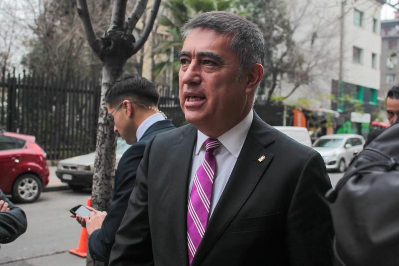 T13 - Boric se refiere a "polémica inventada" por pie de cueca y supuesto quiebre de tradición: "No inventemos..." | Agencia UNO