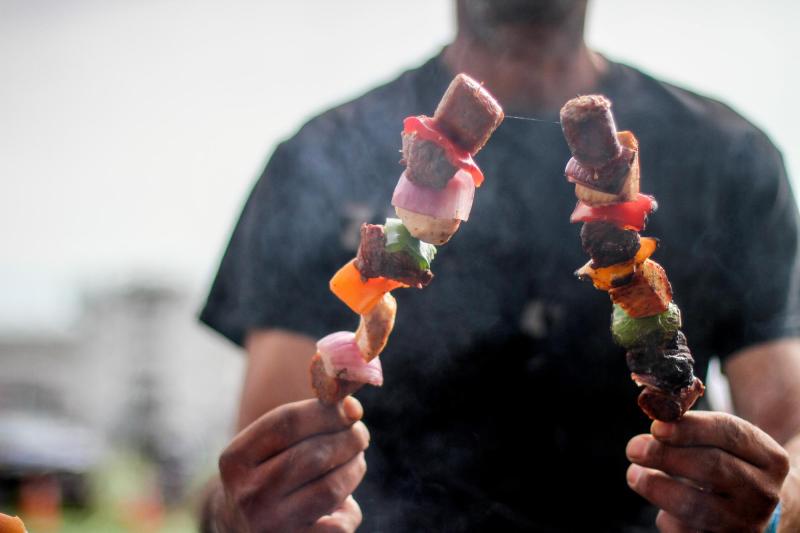 Expertas en nutrición entregan consejos para vivir las Fiestas Patrias sin ansiedad ni dietas: "Frases como ‘¿no estás comiendo demasiado?’ solo generan incomodidad” - Referencial Agencia Uno