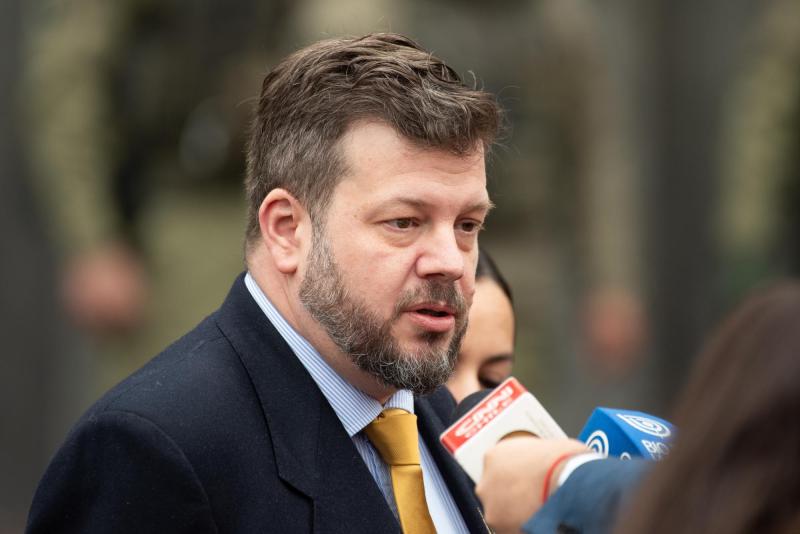 Kaiser cuestiona propuesta de Walker sobre migrantes - Agencia Uno