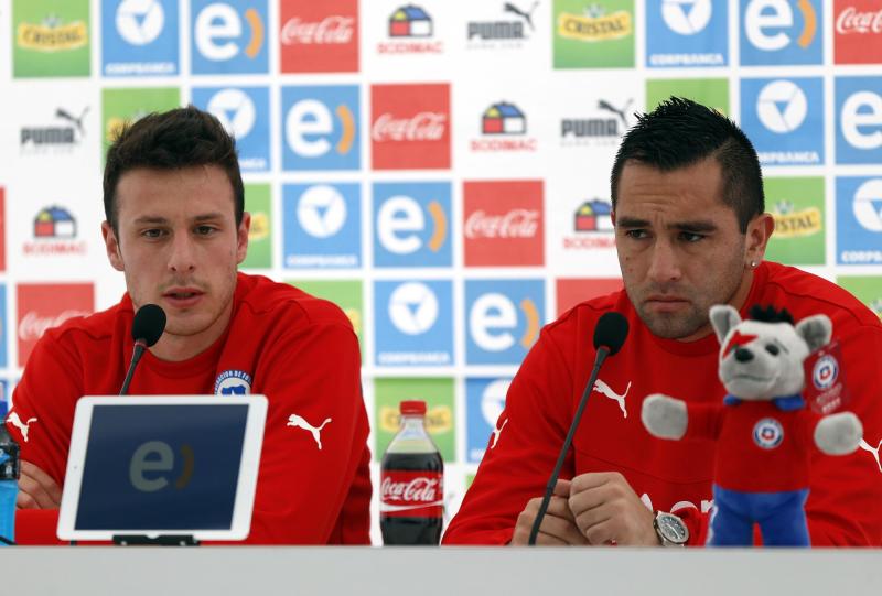 Fernando Meneses - Agencia UNO (2013)