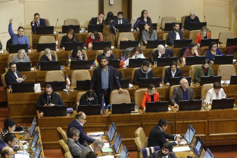 Aton- Diputados oficialistas cuestionaron propuesta de Kast