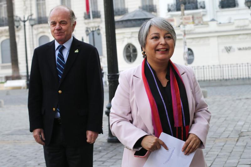 Jara explica propuesta de Walker sobre migrantes - Aton