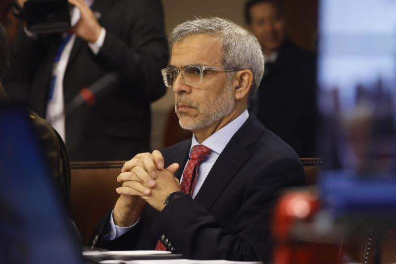 Aton- Ministro Cordero explicó por qué no se informó del caso de Vera