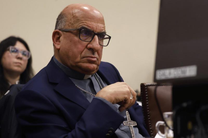 Aton- Chomali aseguró estar a favor de la regularización de extranjeros en Chile