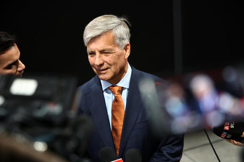 Aton- Mayne-Nicholls cuestionó propuesta de Parisi