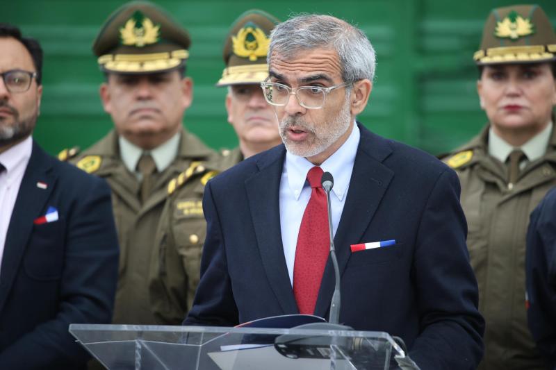 Aton- Ministro de Seguridad Pública, Luis Cordero