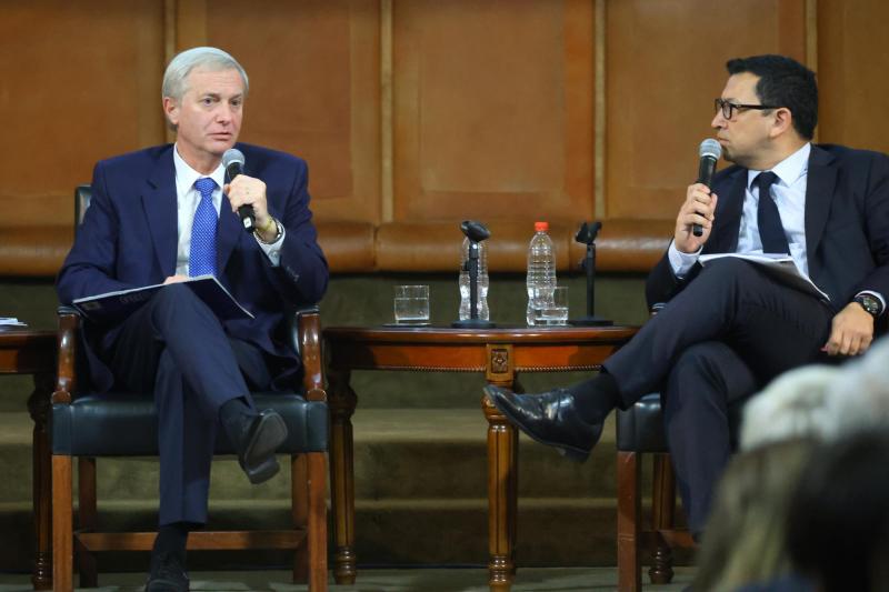 Aton- Kast participó de seminario de Clapes UC