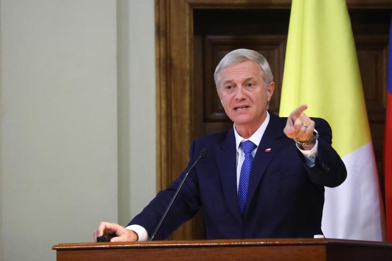 Aton- Kast ha defendido su propuesta de ajuste fiscal