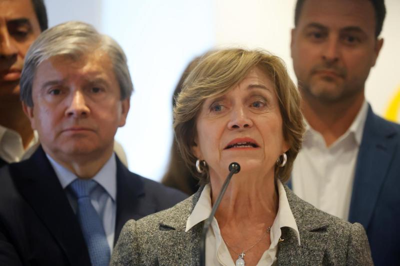 Aton- Evelyn Matthei, candidata presidencial