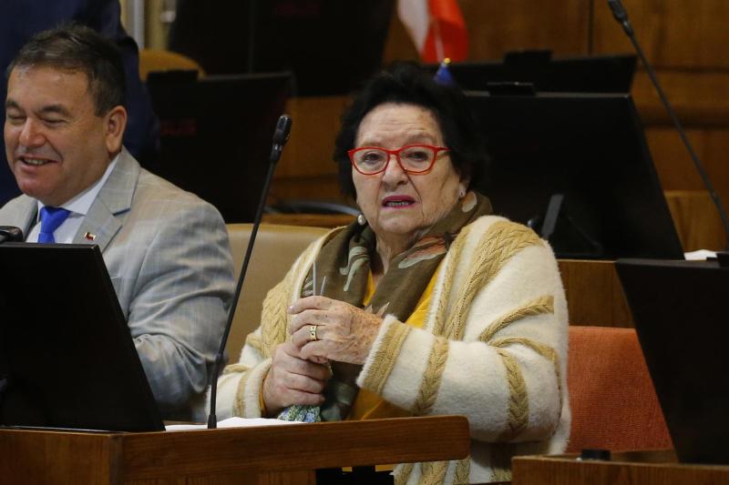 Aton- Los dichos de la diputada Cordero fueron cuestionados por Vallejo y van Klaveren