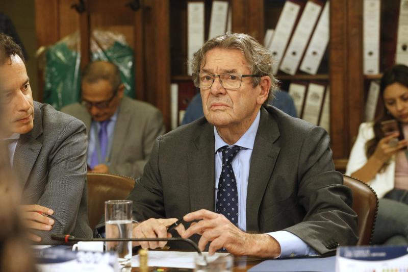 Aton- Gazmuri es exembajador de Chile en Venezuela