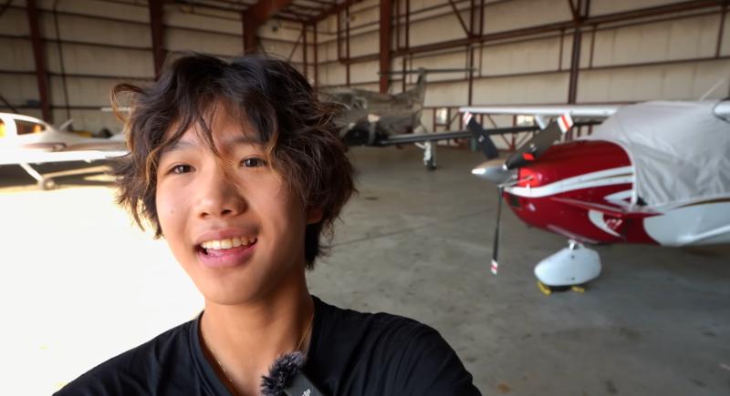 Piloto estadounidense, Ethan Guo | Captura de Youtube