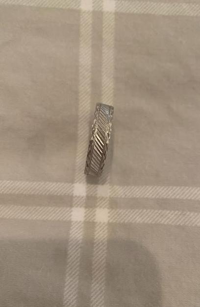 T13 - Marcelo Ríos comparte enigmático mensaje en inglés y con fotos de un anillo: "Nadie más va a reemplazarla..." | Instagram - Marcelo Ríos